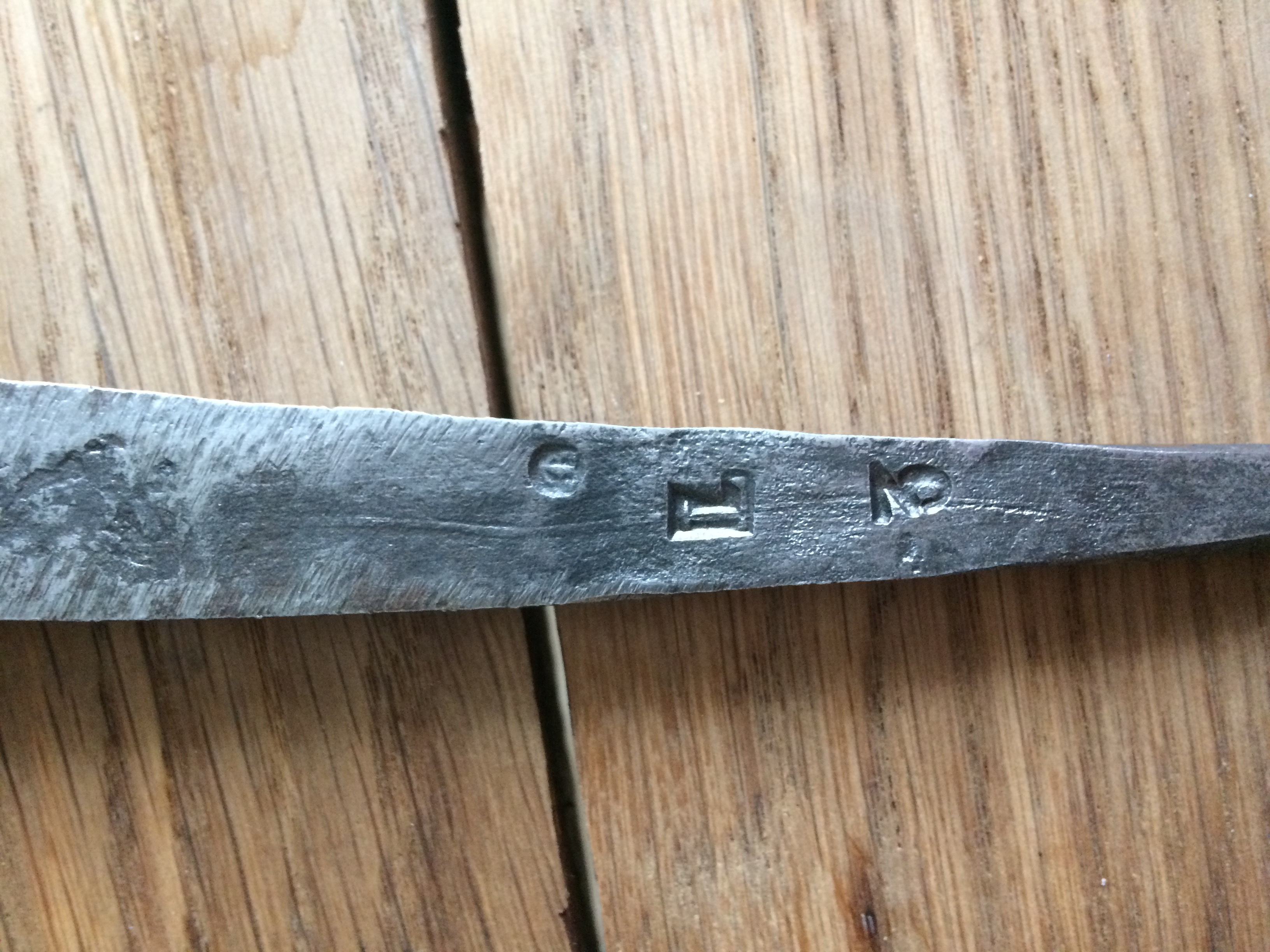 Identification d'un poinçon de sabre briquet an XI KegAp