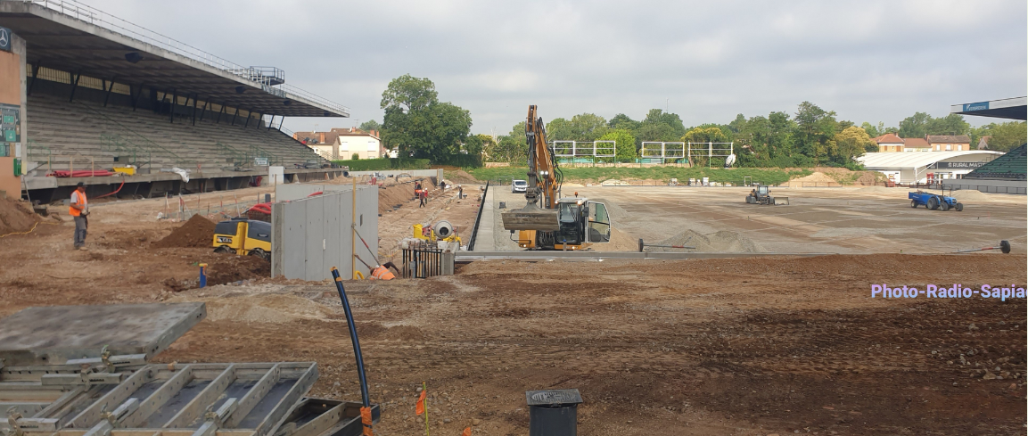 NFOS ce SAMEDI 20 JUILLET 2024 (Matinée) > Retouir sur la présentation de l’effectif Vert et Noir aux partenaires <>  ABONNEMENTS <> Du CÔTÉ de SAPIAC <> TRANSFERTS > Tous les MOUVEMENTS de l’USM <> RÉNOVATION STADE de SAPIAC L2349n