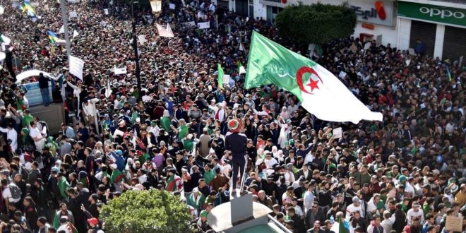 إشكالية العلاقة بين التحديث والاستقرار السياسي: الحالة الجزائرية نموذجًا إشكالية العلاقة بين التحديث والاستقرار السياسي: الحالة الجزائرية نموذجًا