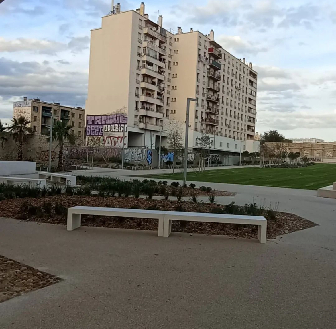 https://i.goopics.net/n8gtbb.jpg