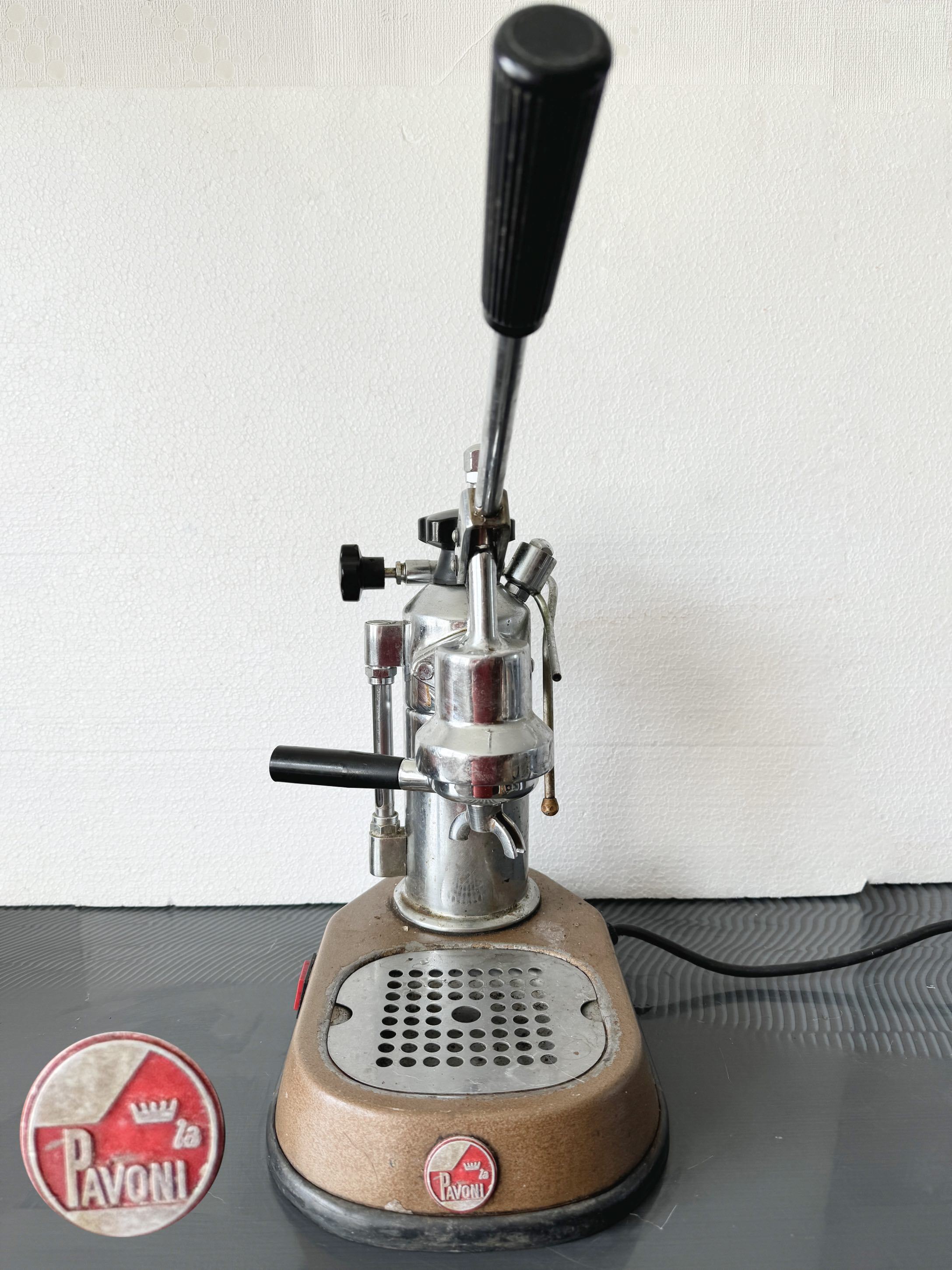 La Pavoni de 1978 arrive, besoin de conseils Pfvqf7