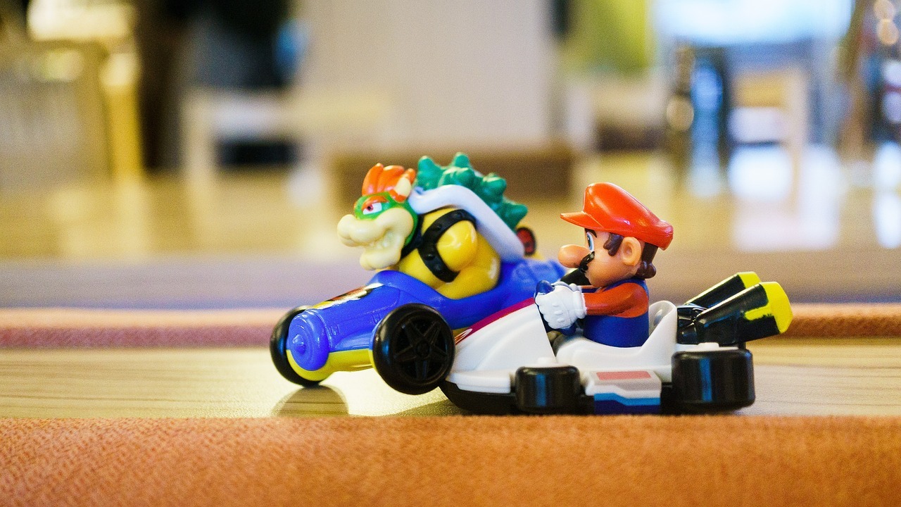 Figurines de Mario et Bowser