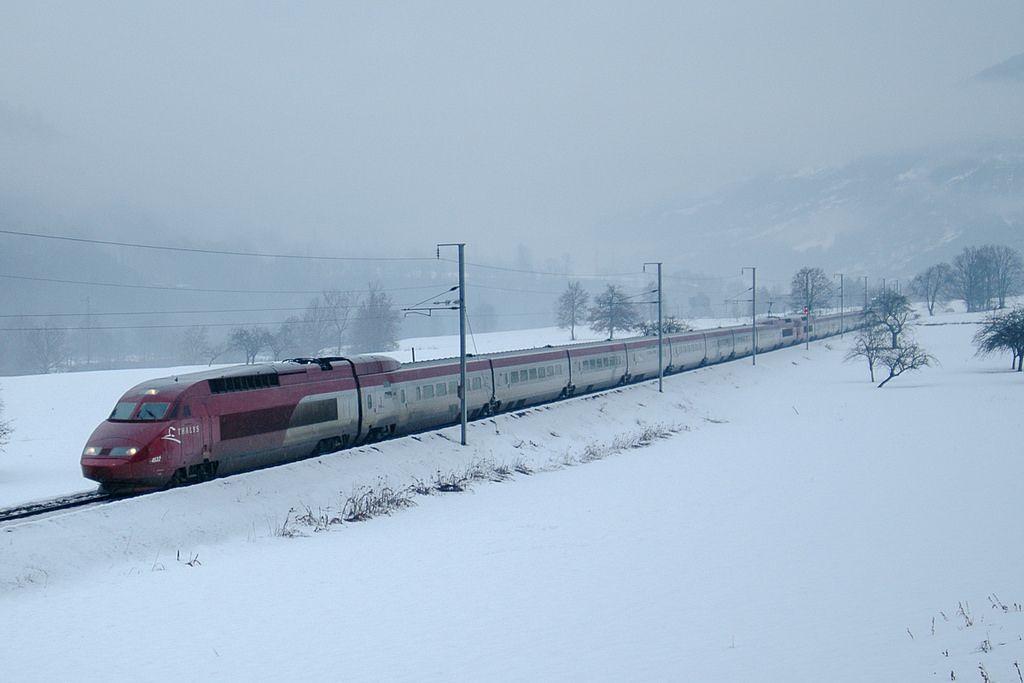 Ligne de train à grande vitesse de Sermansk à Iyllun