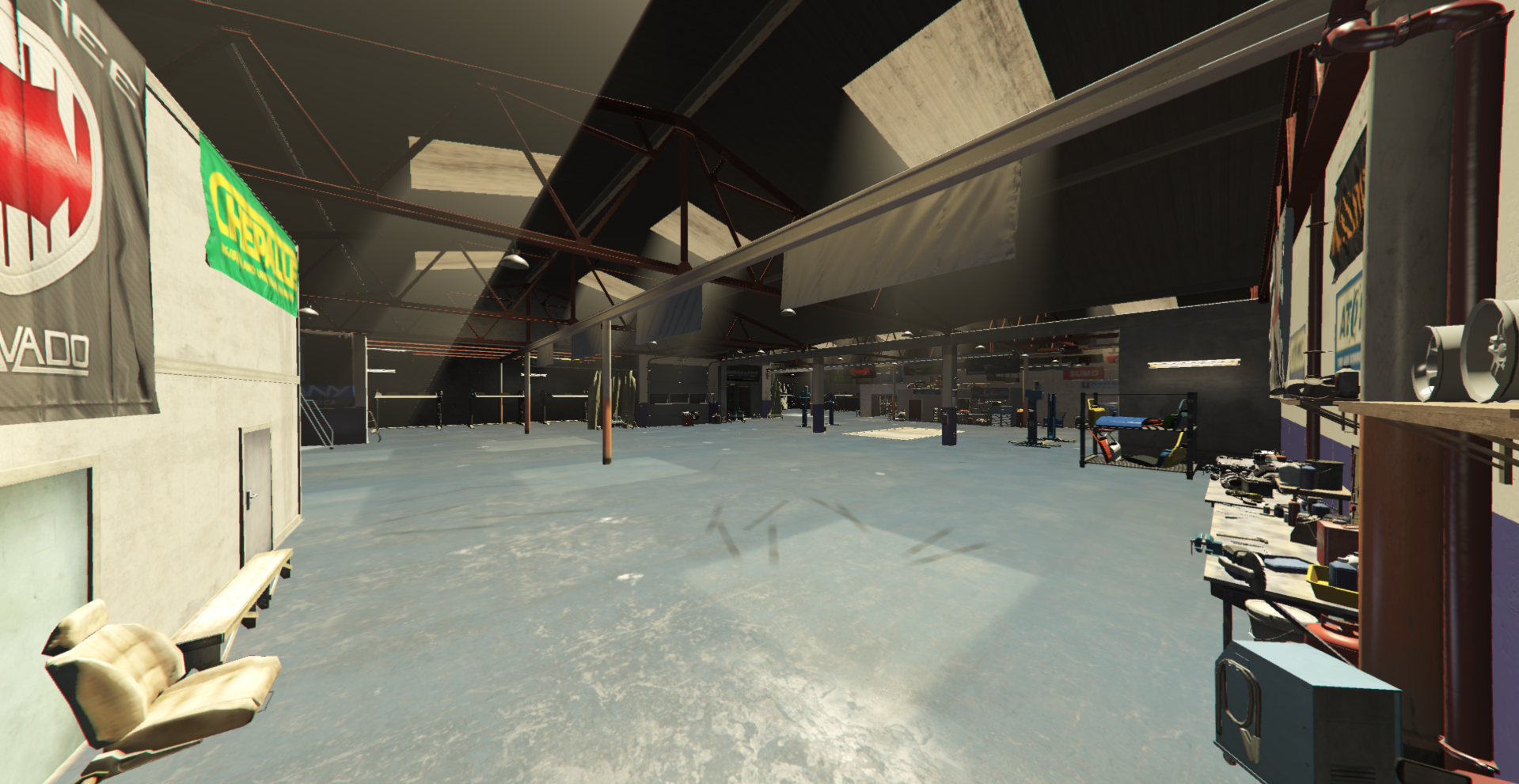 Grand garage auto avec sous terrain